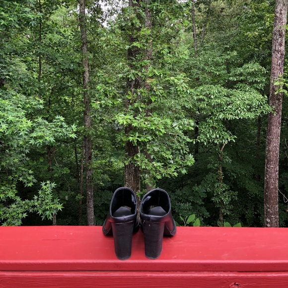 Ladies Sz 7.5 Nine West Black Heels/Mules - Picture 3 of 6